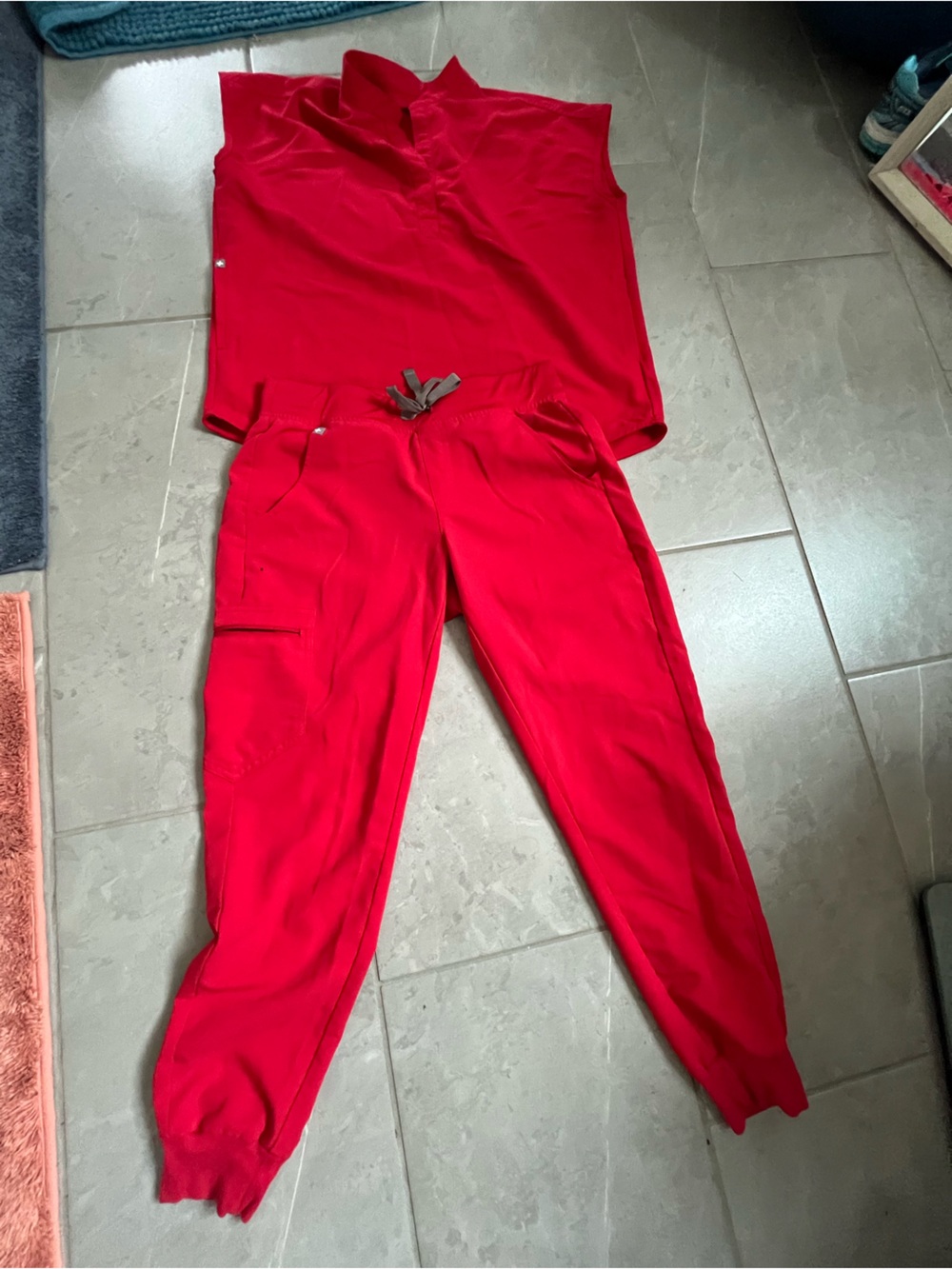 Figs scrub Set - S Top & Joggers